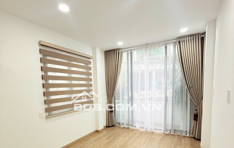 Nhà đẹp 3 Tầng, HXH Đỗ cửa Đặng Văn Ngữ P10 Phú Nhuận, 3.5x11m, CN 34m2, 3PN. Chỉ  7.3 tỷ.